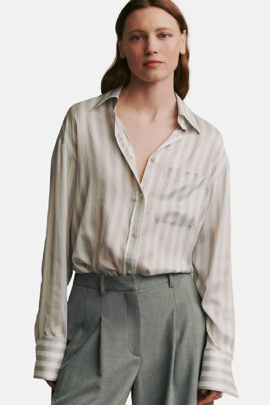 Big Joe Shirt In Silk Voile Light Grey/White Classic V-Neck Short Shirt