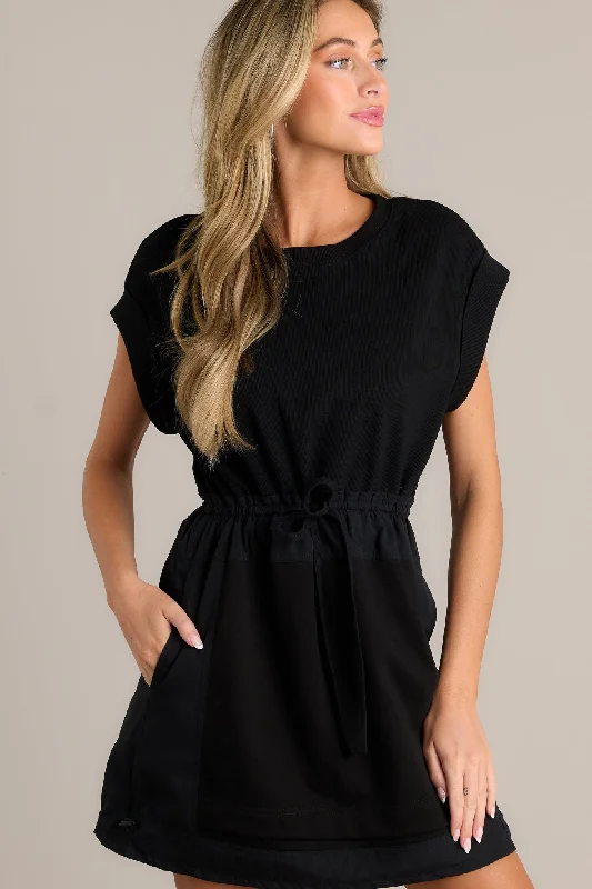 Modern Minimal Black Mini Dress Elegant Lace-Up Mini Dress