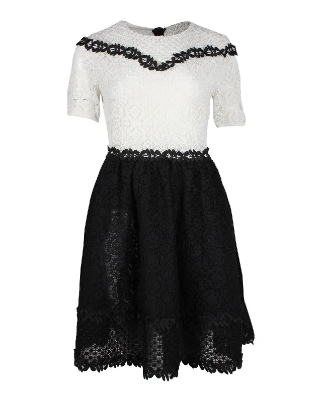 Feminine Floral Lace Skater Mini Dress in White Polyester Trendy Camisole Mini Dress Feminine Floral Lace Skater Mini Dress in White Polyester Trendy Camisole Mini Dress