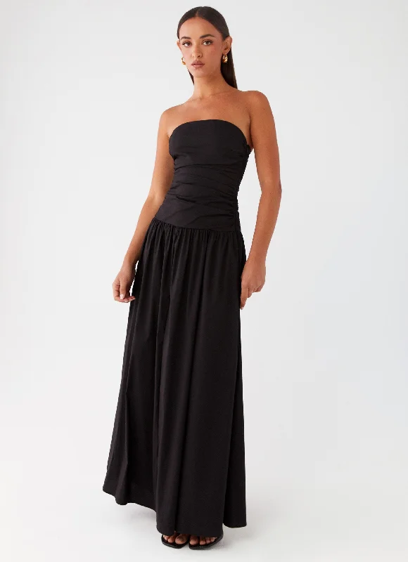 Carmel Maxi Dress - Black Trendy Off-Shoulder Ruffle Maxi Dress