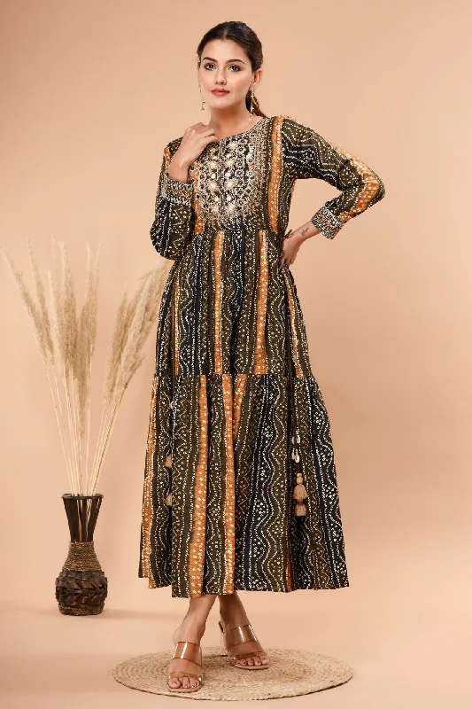 WOMEN'S BLACK SPECIAL LONG GOWN