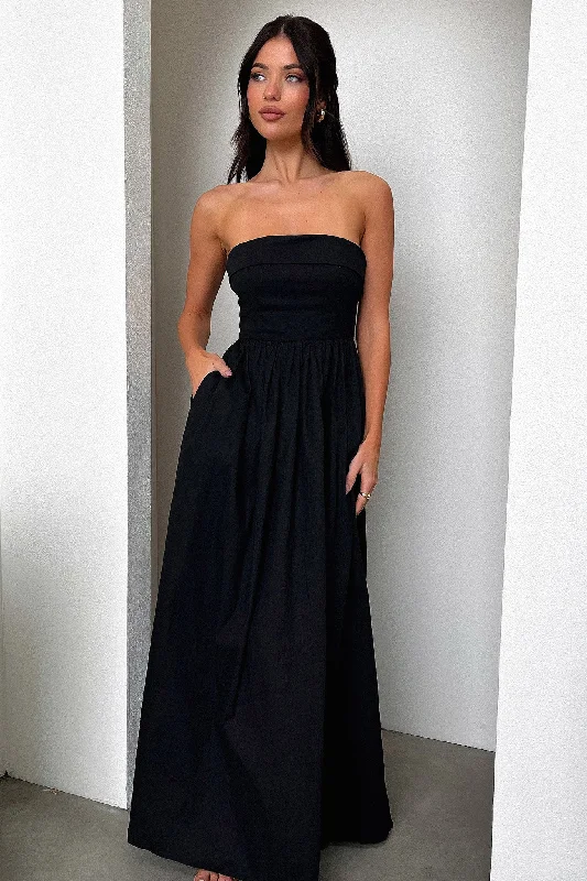 Cornell Maxi Dress - Black Cozy Open-Back Maxi Dress