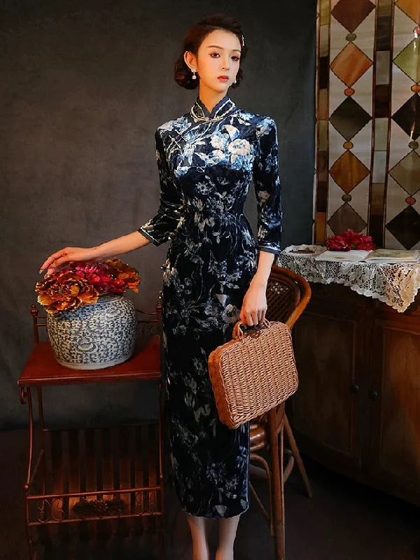 Modern Chinese qipao, Chinese Cheongsam Dress, black velvet qipao